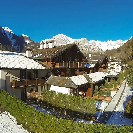 Cour Maison Pré-Saint-Didier