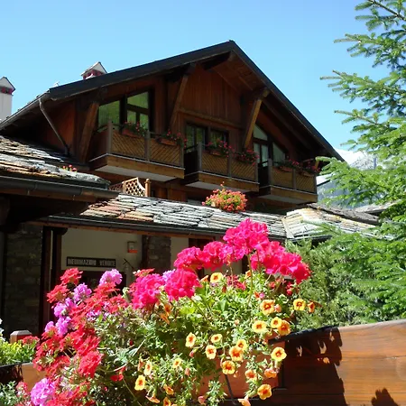 Cour Maison Pré-Saint-Didier