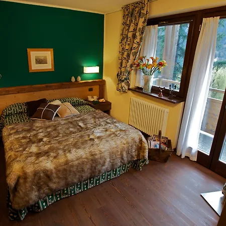 Cour Maison Aparthotel