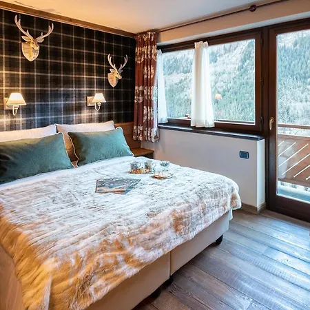 Cour Maison Aparthotel