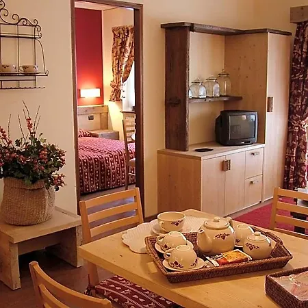 Cour Maison Aparthotel 3*