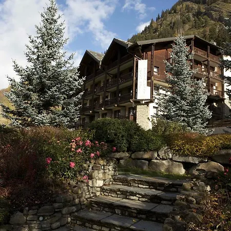 Aparthotel Cour Maison 3*