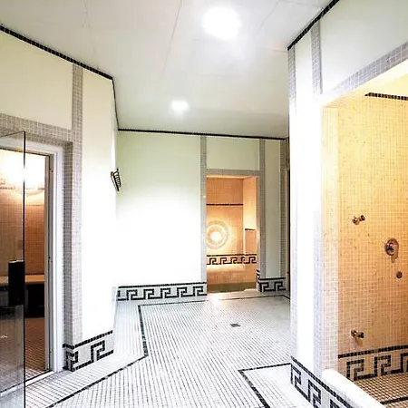 Hotel apartamentowy Cour Maison