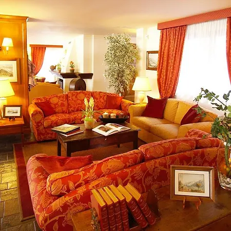Cour Maison Aparthotel