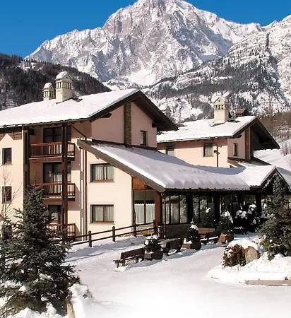 Aparthotel Cour Maison