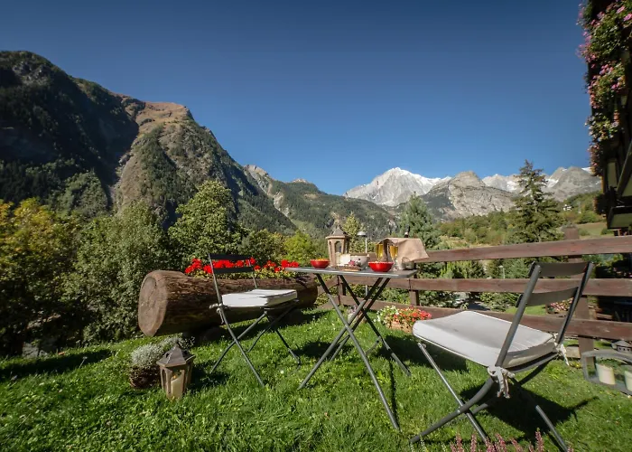 Cour Maison Apart-hotel