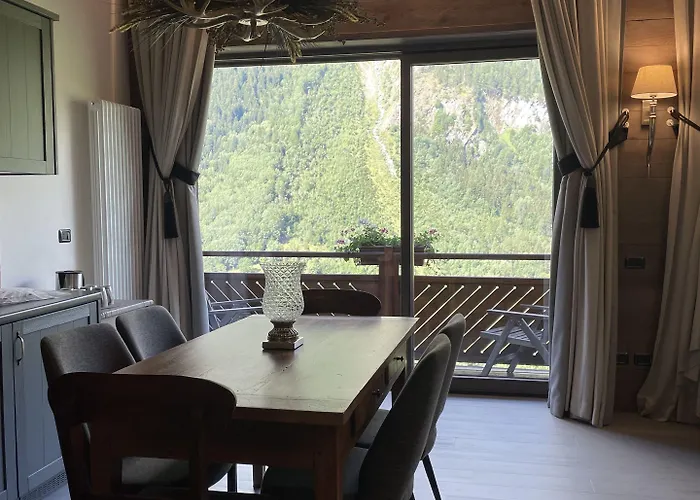 Cour Maison Pré-Saint-Didier