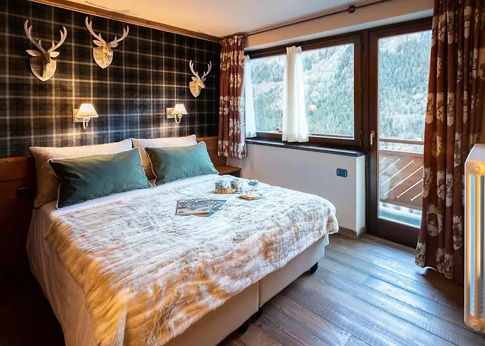 Cour Maison Aparthotel