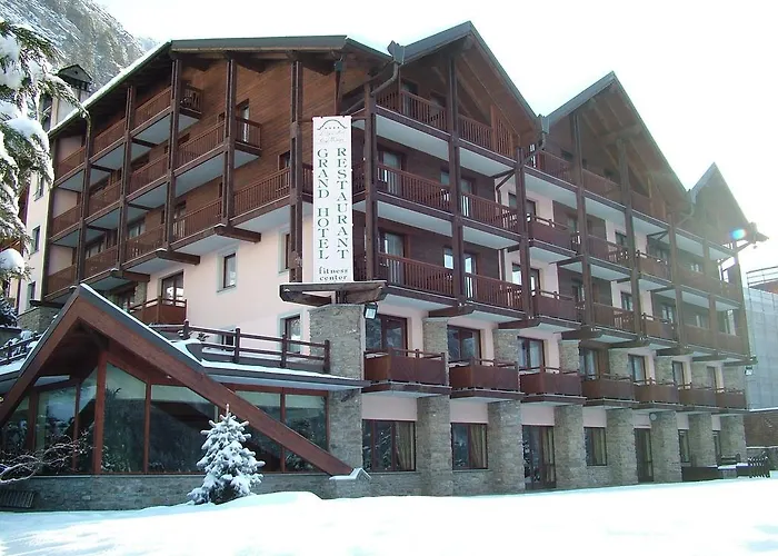 Cour Maison Apart-hotel