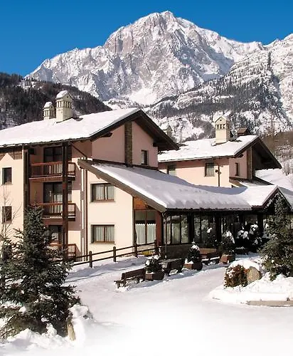 Apart-hotel Cour Maison